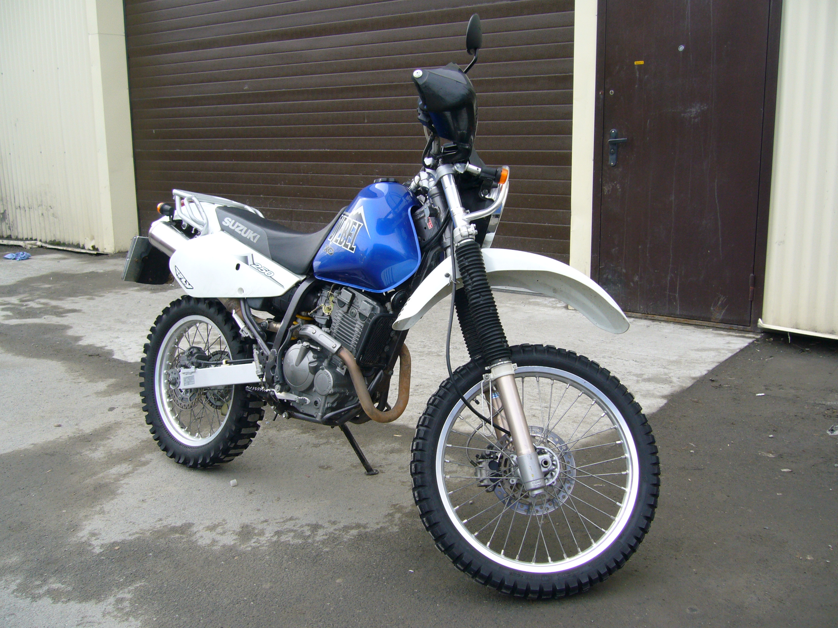 Сузуки джебель 250 xc