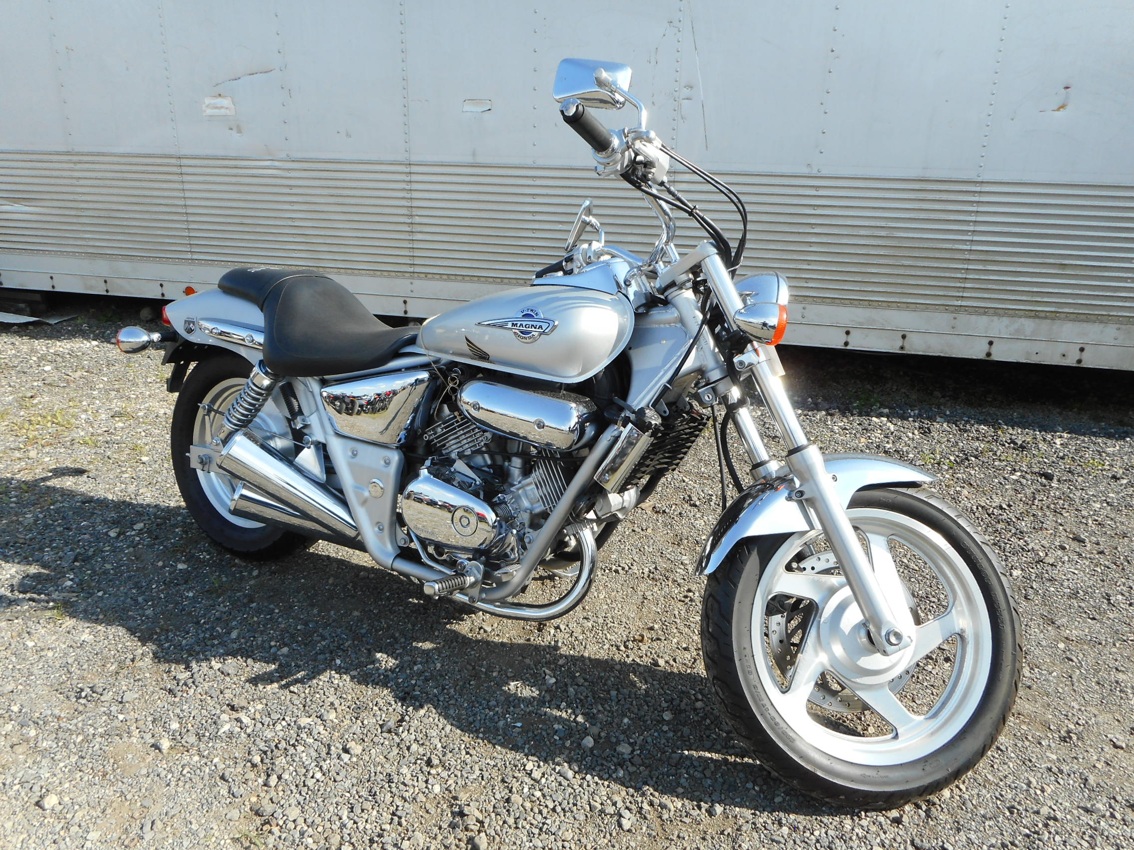 HONDA MAGNA 250