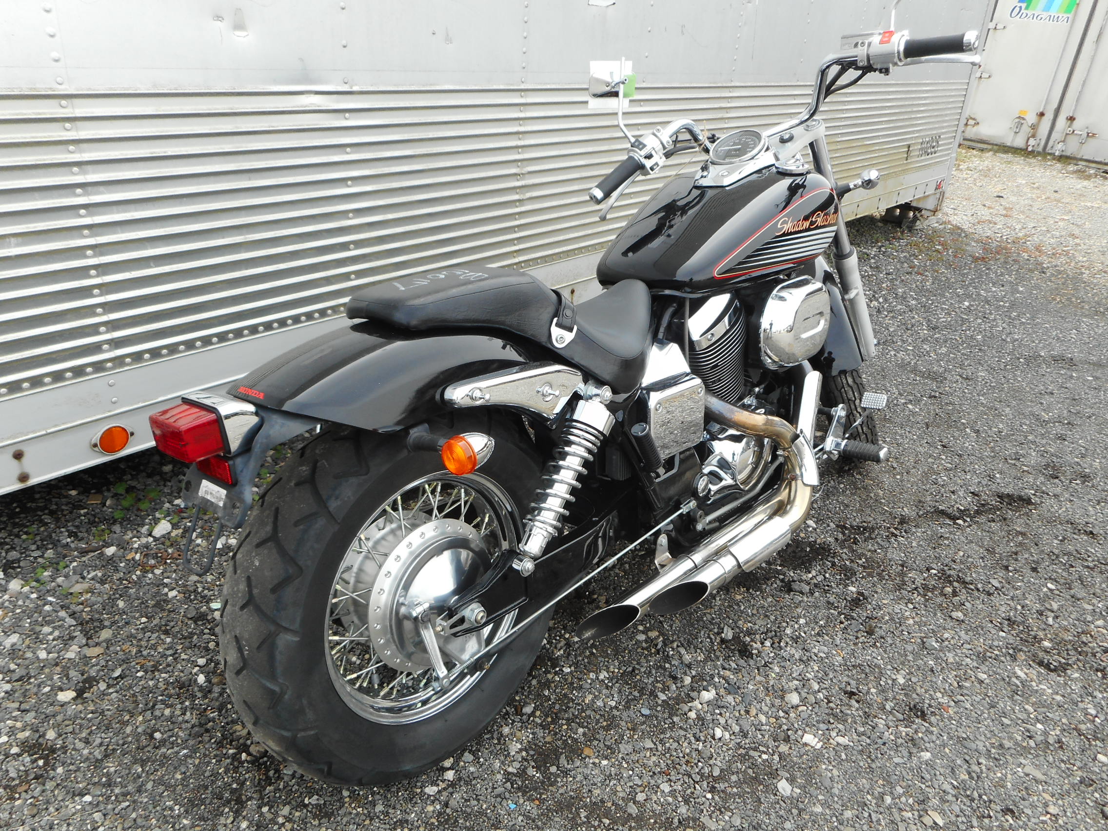 Honda shadow 750 slasher. Honda Slasher 750. Honda VT 750 Shadow Slasher. Honda слэшер в обвесе.