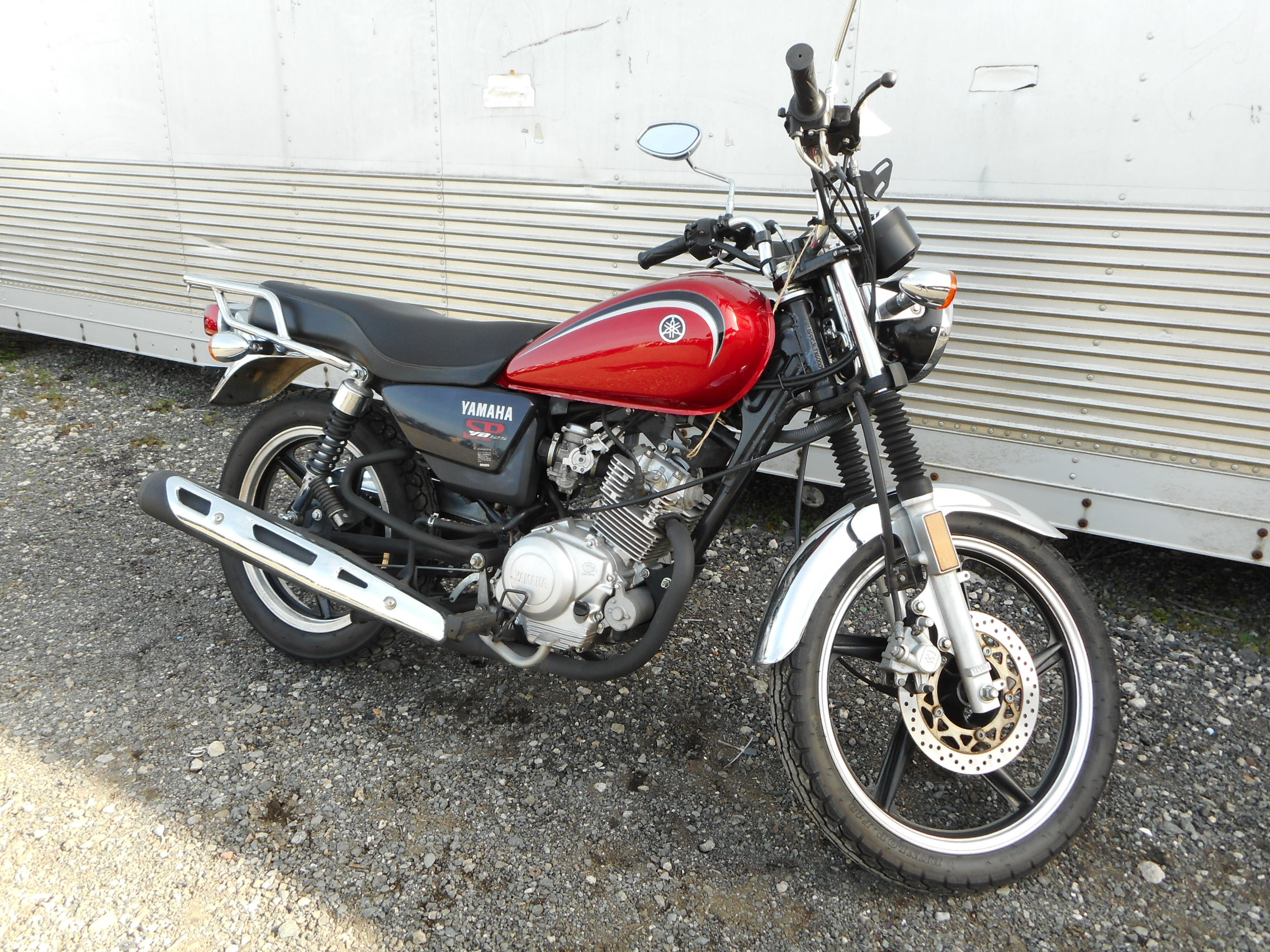 YAMAHA YB125