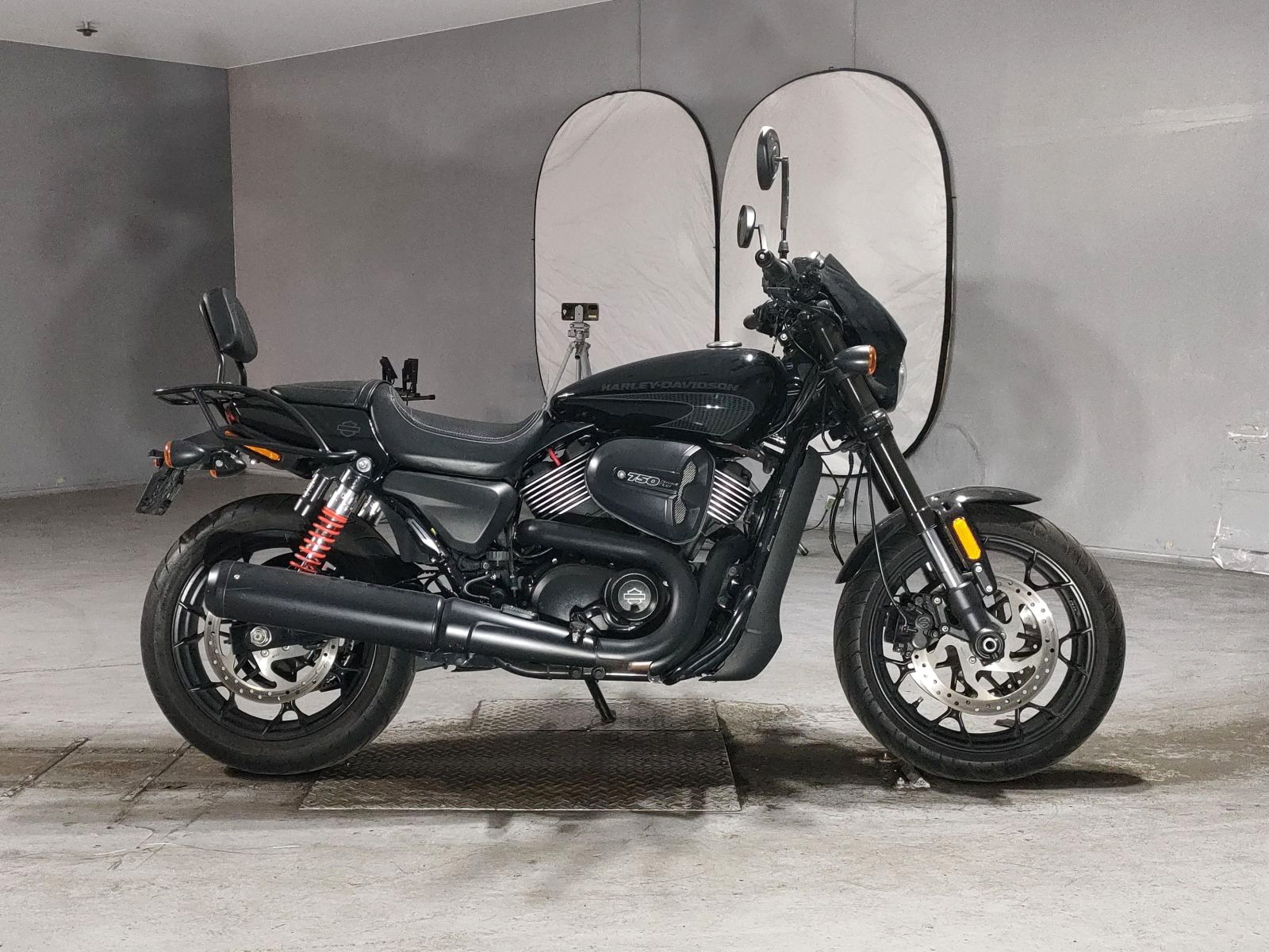 HARLEY-DAVIDSON XG750 STREET ROD